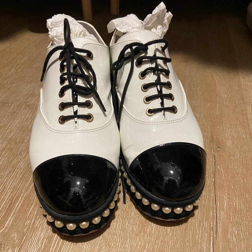 Chanel patent pearl oxfords sz 37.5